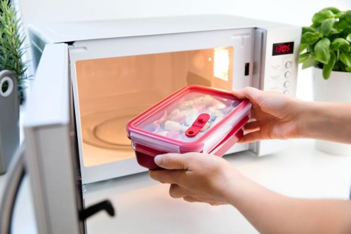 Emsa CLIP & MICRO Mikrowellendose quadratisch 1,3 Liter aus Kunststoff - Made in Germany - 100 % dicht - BPA-frei