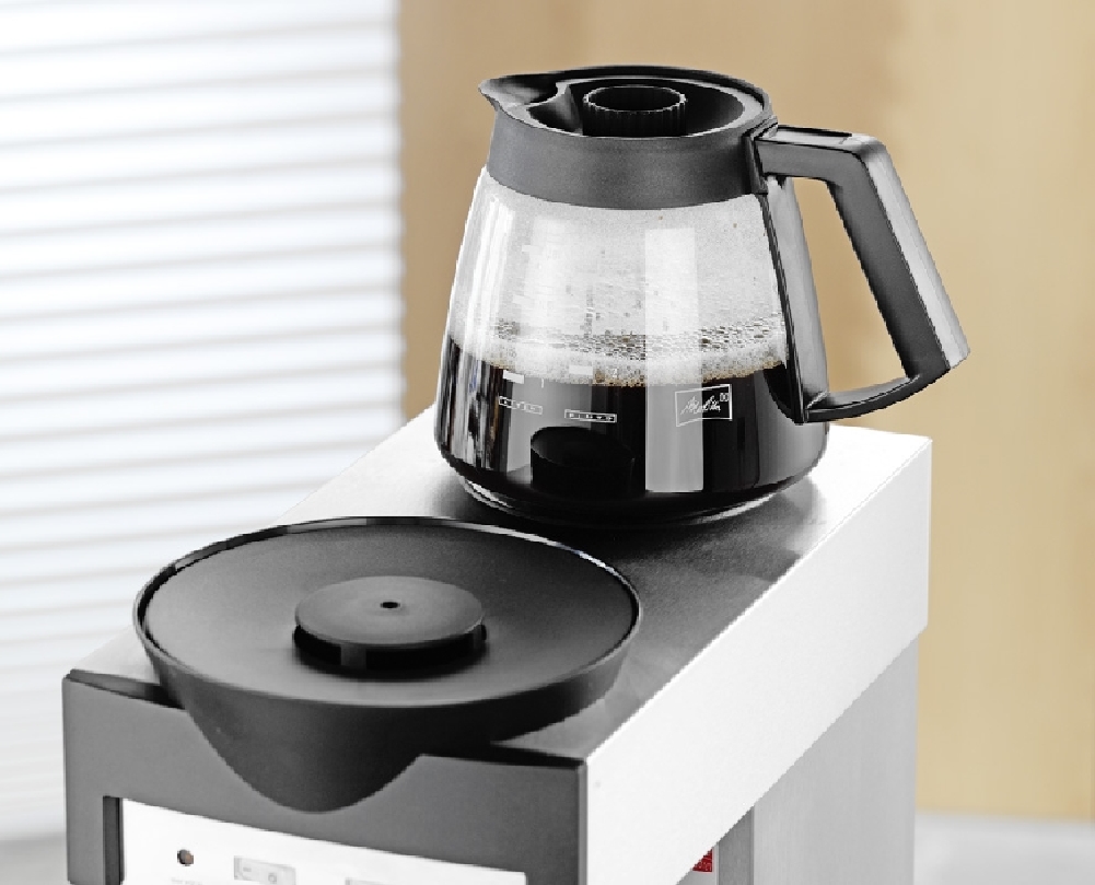 Kaffeemaschine 170 M von Melitta, Inhalt 1,8 Liter, mit zusätzl. Warmhalteplatte, inkl. 1 Glaskanne
