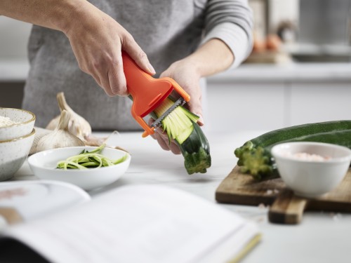 Joseph Joseph SafeStore Julienne-Schäler mit Klingenschutz