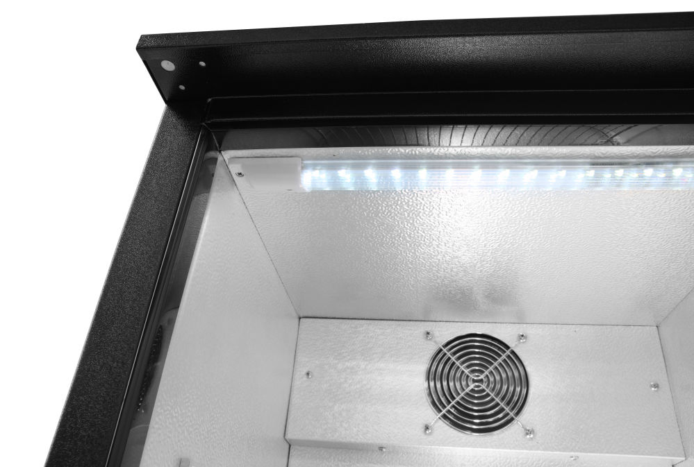 Bar-Kühlschrank eintürig 118 L. Pulverbeschichtetes Gehäuse, Aluminiumkammer, verschließbare Kunststofftüre