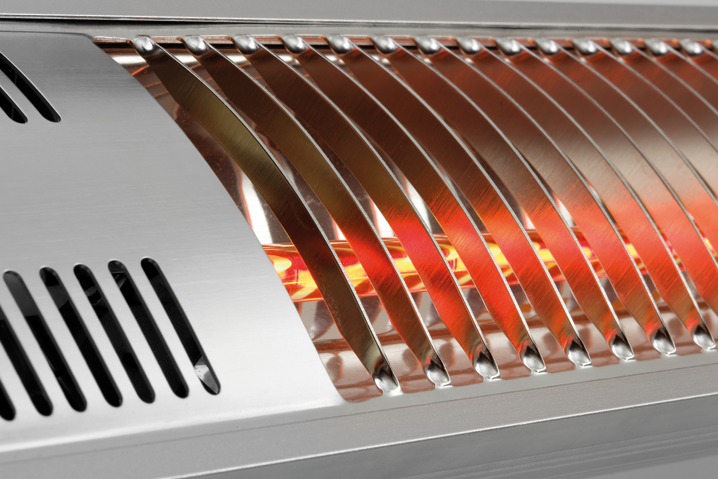 Bartscher Heizstrahler W3000 E | Einsetzbar im:Innen- und Außenbereich | Maße: 105 x 20 x 10cm. Gewicht: 2,2 kg