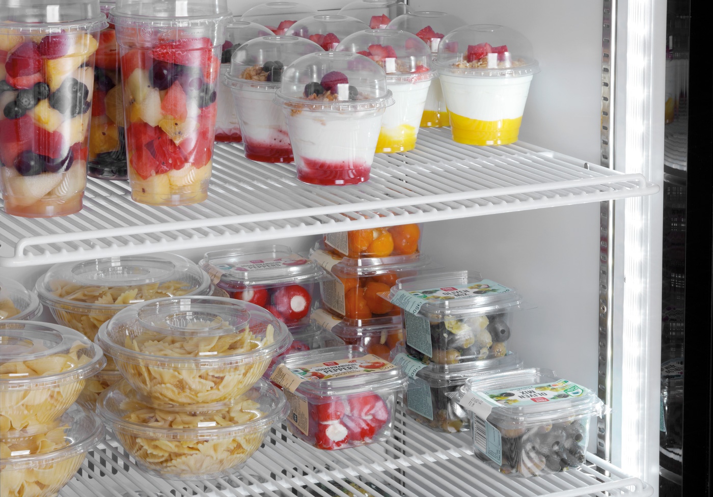 Bartscher Kühl-/Gefrierkombination 430L | MaßeZwischenablagen: B 565 x T 475 mm | Maße: 70,5 x77,5 x 202,0 cm. Gewicht: 121,3 kg