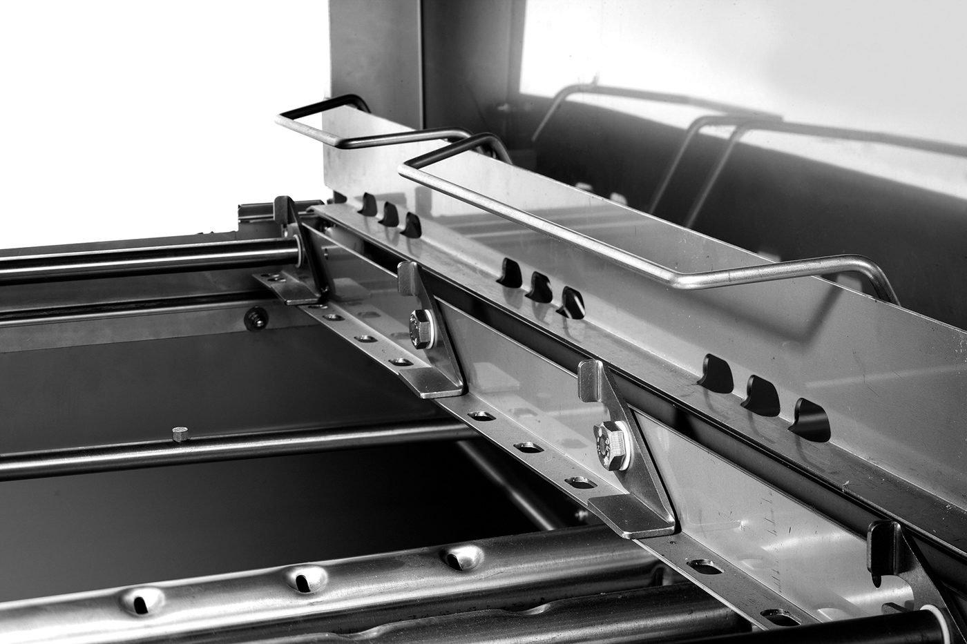 Bartscher Korbtransport-Spülmaschine KTS500 R |Gläser-Höhe max.: 450 mm | Maße: 138 x 71,5 x190,0 cm. Gewicht: 200 kg