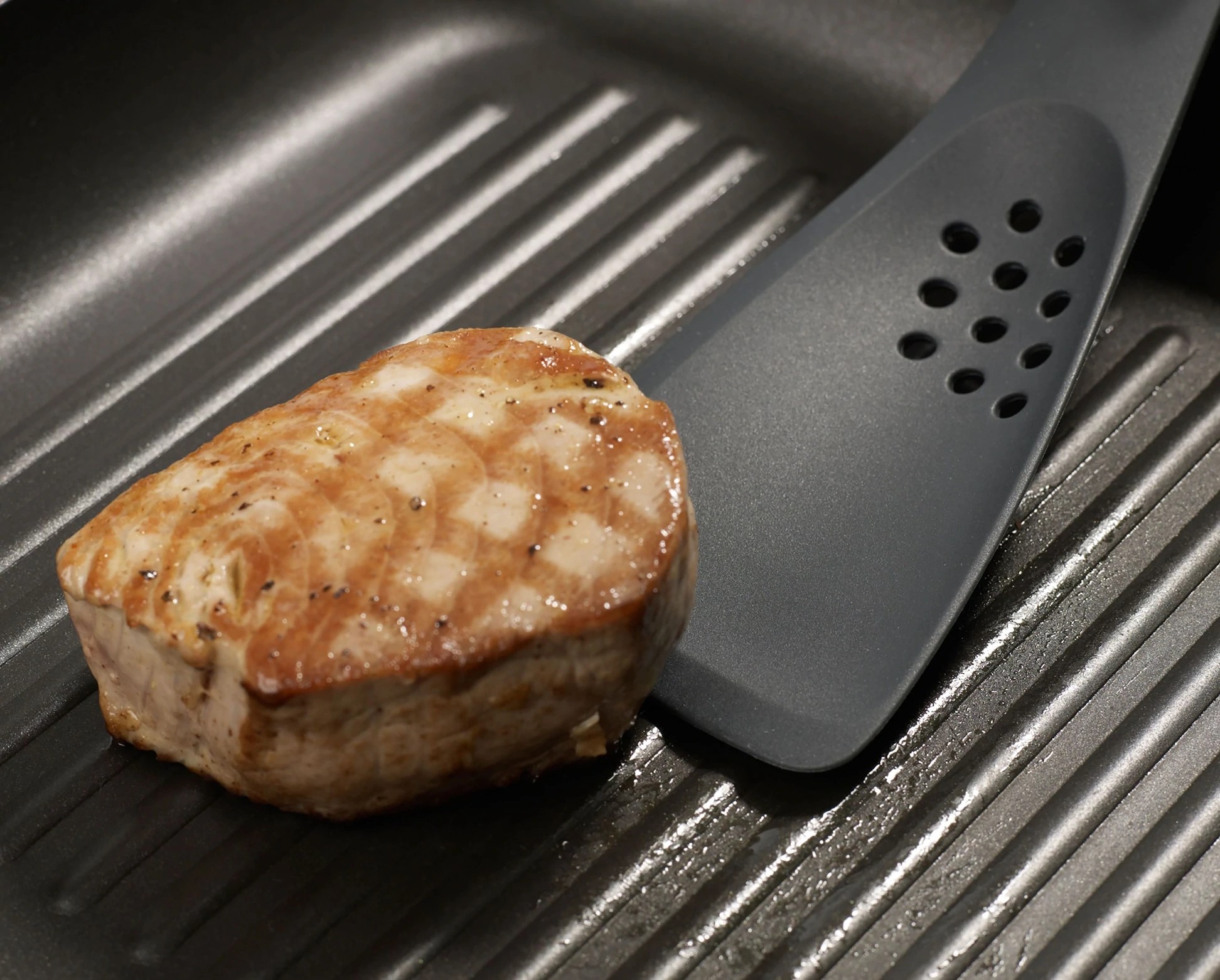 Joseph Joseph Uni-Tool - 5-in-1 Küchenutensil - grau