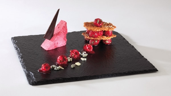 GN 1/1 Tablett -SLATE- 53 x 32,5 cm, H: 1 cm Melamin, schwarz, Schieferlook mit Antirutsch-Füßchen spülmaschinengeeignet