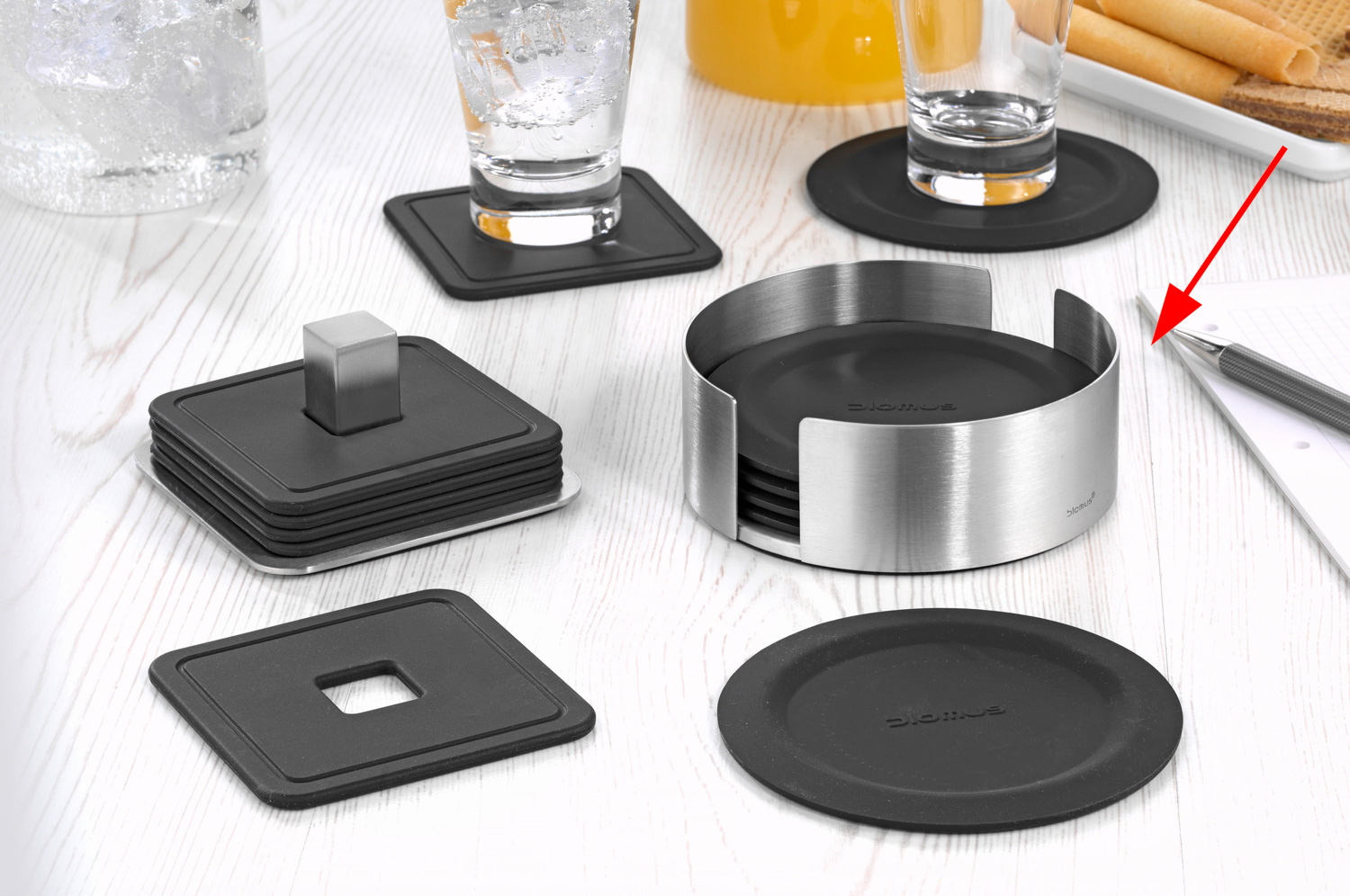 Blomus Silikonuntersetzer LARETO, rund, Durchmesser: 115 mm, Set à 6 Untersetzer im Edelstahlbehälter.