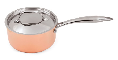 Stielkasserolle. innen Chromnickelstahl/außen Kupferbeschichtung.