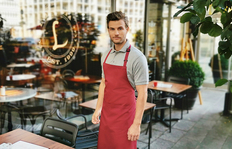 Latzschürze Basic mit Schnalle und Tasche - Maße: 75 x 90 cm (Breite x Länge)