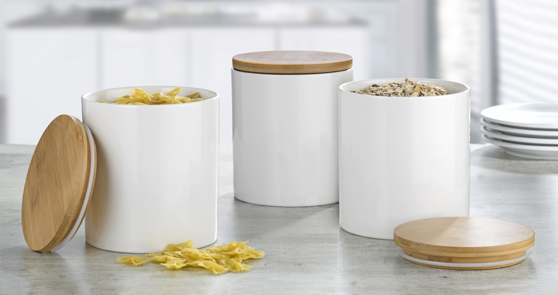 3-teiliges Vorratsdosen-Set GRENOBLE, groß, Farbe: weiss, Durchm. x Höhe: ca. 14x16 cm, Porzellan mit Bambusdeckel incl. Silikondichtung.