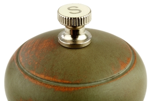 Salzmühle Ø 5,5 cm, H: 15 cm deutsches Buchenholz Farbe: oliv / vintage Mahlwerk aus Edelstahl Mahlgrad stufenlos einstellbar