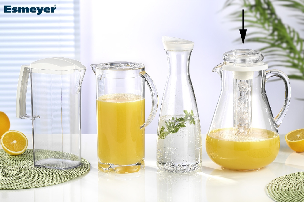 Saftkanne MAJA, Inhalt: 3,0 Liter, Höhe: 290 mm, Durchmesser: 180 mm, mit Einsatz für Crushed Ice, transp. Kunststoff.