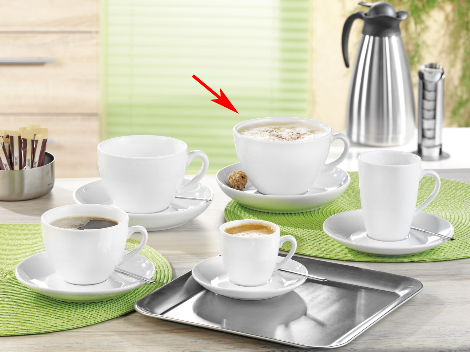 Milchkaffee-Tasse BISTRO, Inhalt: 0,4 ltr., mit Untertasse, aus Porzellan, UNI WEISS, Henkelform rund, Höhe: 7,6 cm