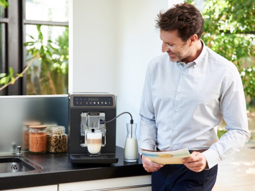 KRUPS Kaffeevollautomat Evidence ONE One-Touch-Cappuccino EA895N mit Backlight Farbdisplay, 12 Getränkespezialitäten und