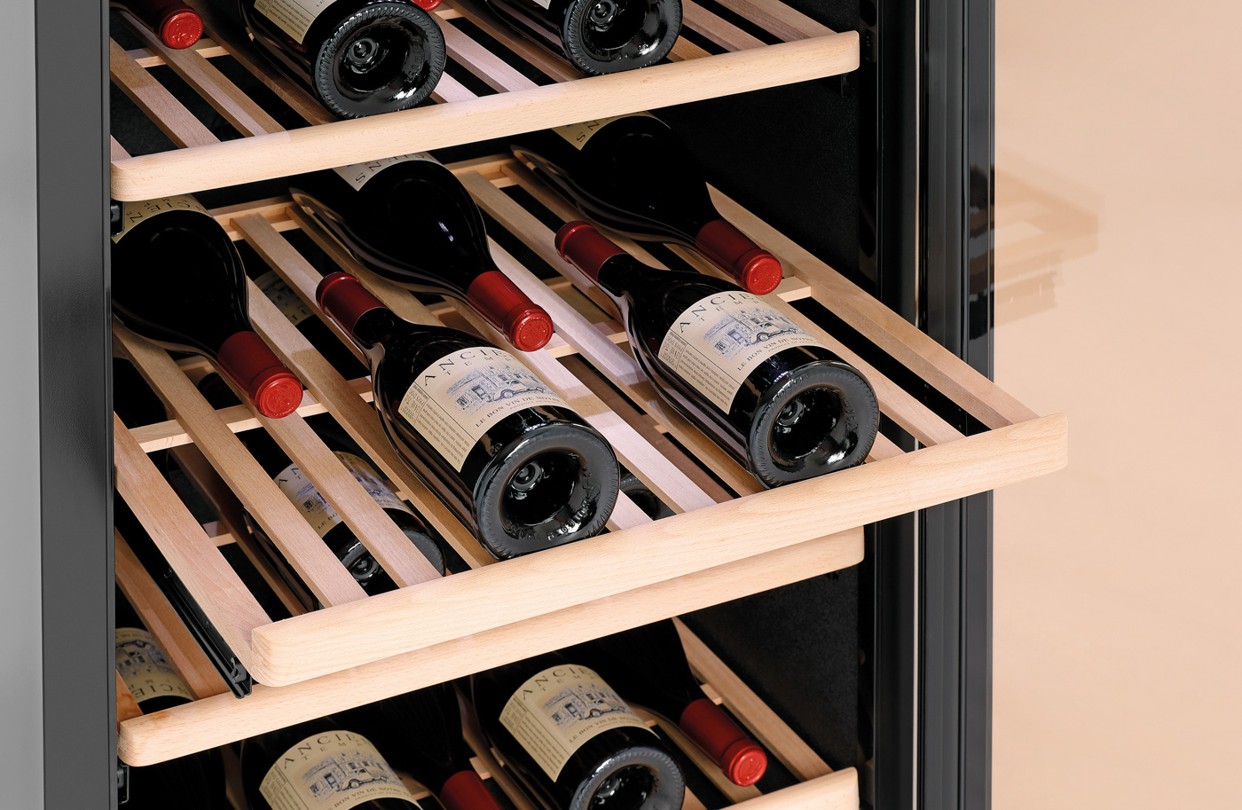 Bartscher Weinkühlschrank 2Z 180FL | Tür-Art:Flügeltür, Glas | Maße: 60 x 75 x 186,0 cm.Gewicht: 86,4 kg