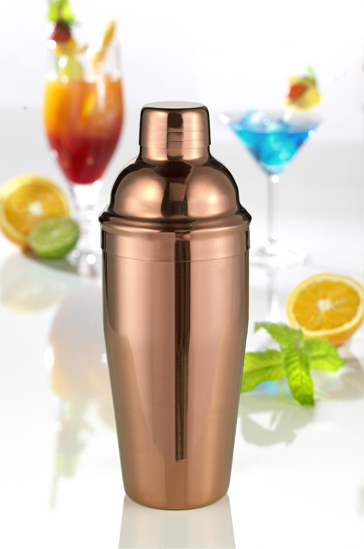 Cocktailshaker LAREDO, Edelstahl 18/10, Inhalt ca. 750 ml, Höhe ca. 24 cm. Mit kupferfarbener PVD-Beschichtung außen.