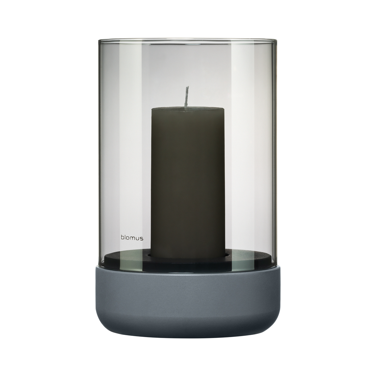 Windlicht -CALMA- Steel Gray & Smoke Size M, Ø 12 cm. Material: Beton, Glas farbig. Von Blomus.