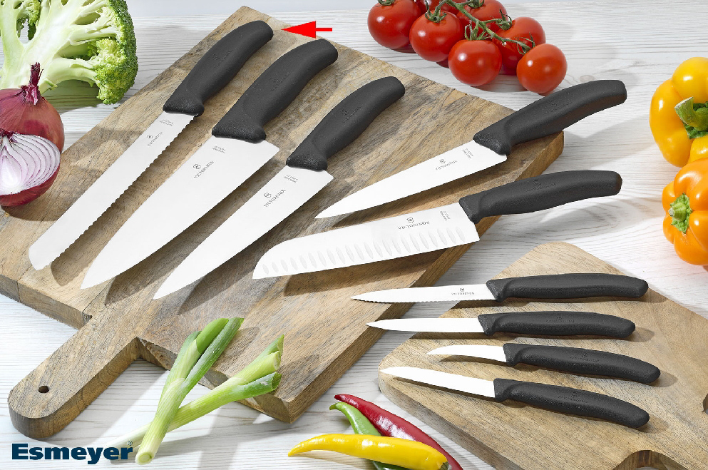 Brotmesser Victorinox SWISS CLASSIC, mit Wellenschliff, Länge: 21cm, Farbe: schwarz, Geschenkschachtel