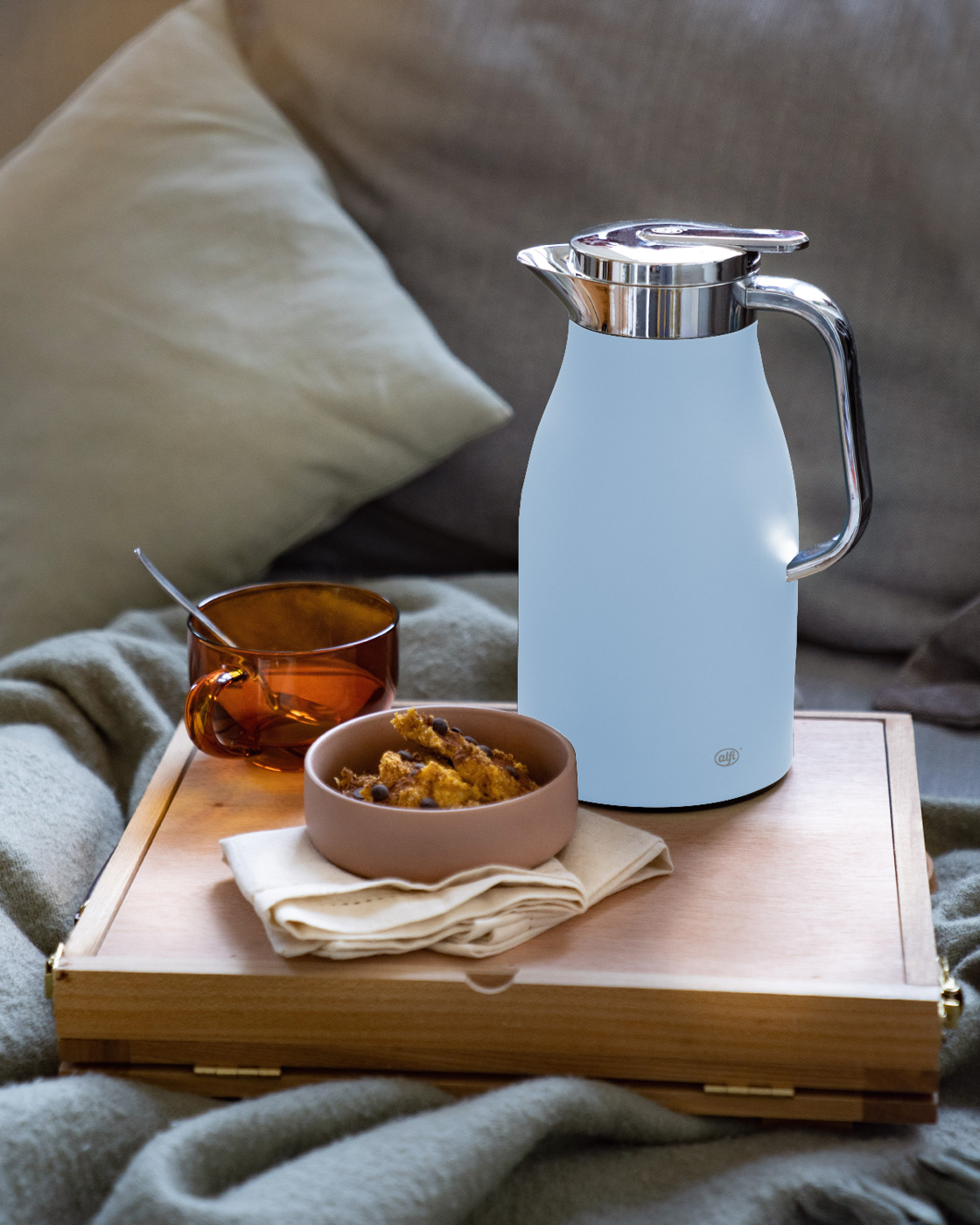 Isolierkanne Skyline pastel water mat 1,0 l; by pearl creative Christian Rummel & Tim Storti; hochwertiger Edelstahl mit Hartglaseinsatz