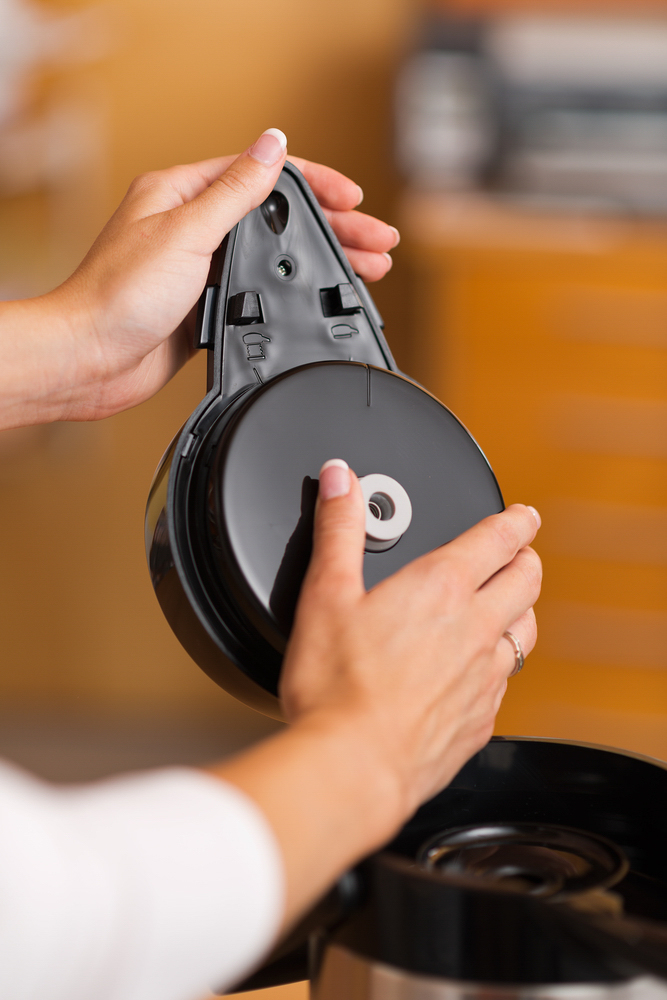 Pumpkanne AIRPOT FURENTO, Inhalt: 2,2 Liter, von Bravilor Bonamat, Farbe: silber-schwarz, aus Edelstahl, mit Pumphebel