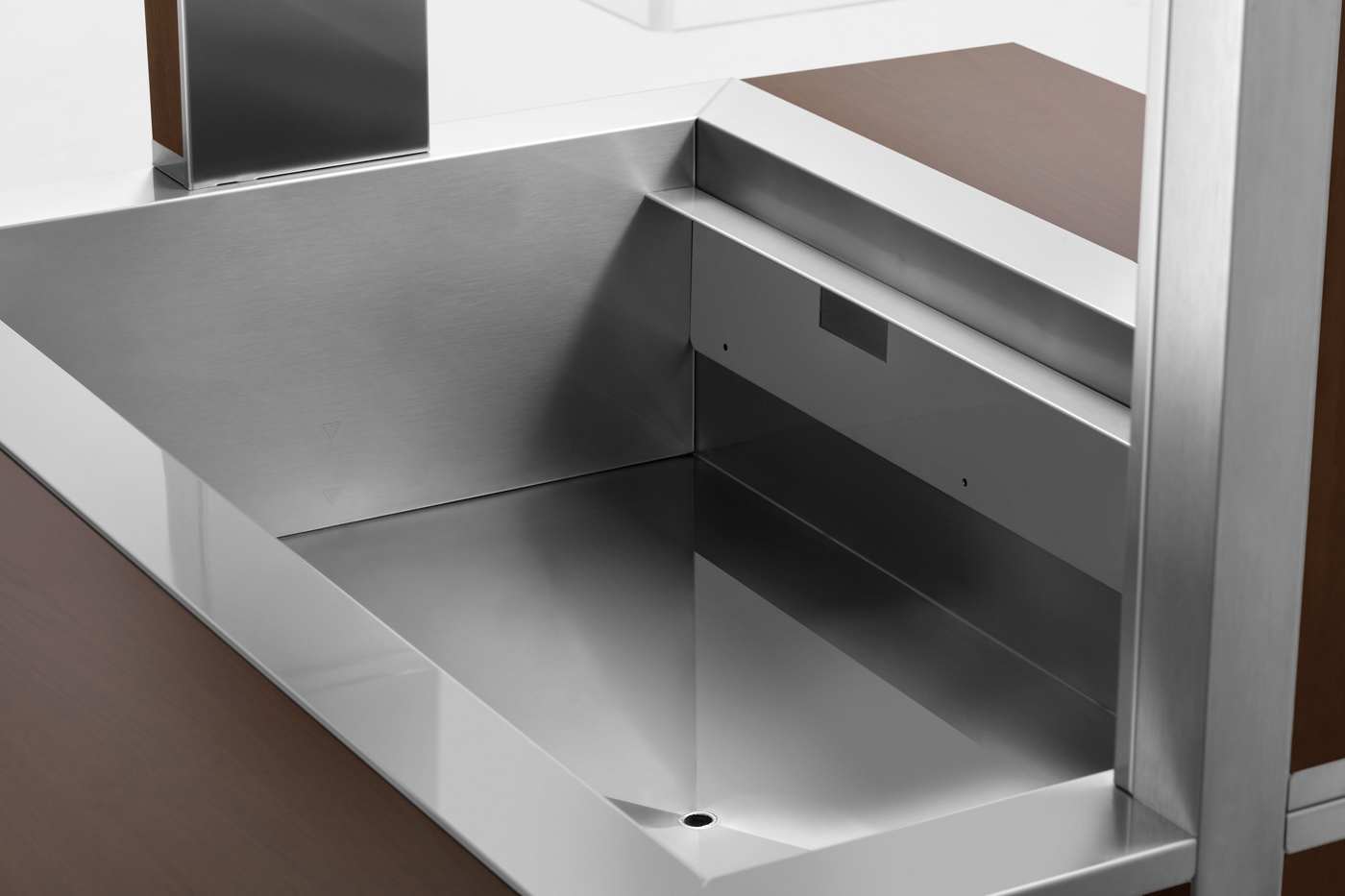 Bartscher Buffetwagen W3110-200W |Temperaturbereich von: 30 °C | Maße: 117 x 125 x151,0 cm. Gewicht: 110,6 kg