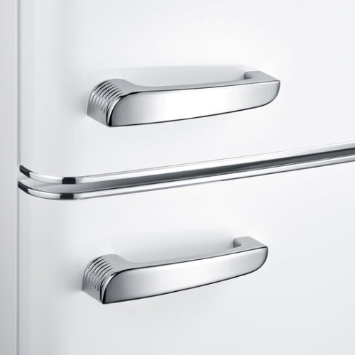 Severin Retro Kühl-/Gefrierkombination, A++ (neue EEK: E), 244L (181/63), Metallgriff, LED, Chropapplikationen, 181 x 55cm