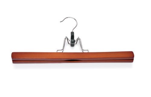 Hosenklemmbügel. Holz. mit Filzeinlage. Maße: 32 x 2 x 15,5 LxBxH.