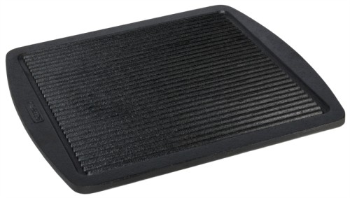 Brat - und Grillplatte GN 2/3 ganz aus Gusseisen, schwere, hochwertige Qualität, eine Seite plan, die andere Seite hat eine geriffelte